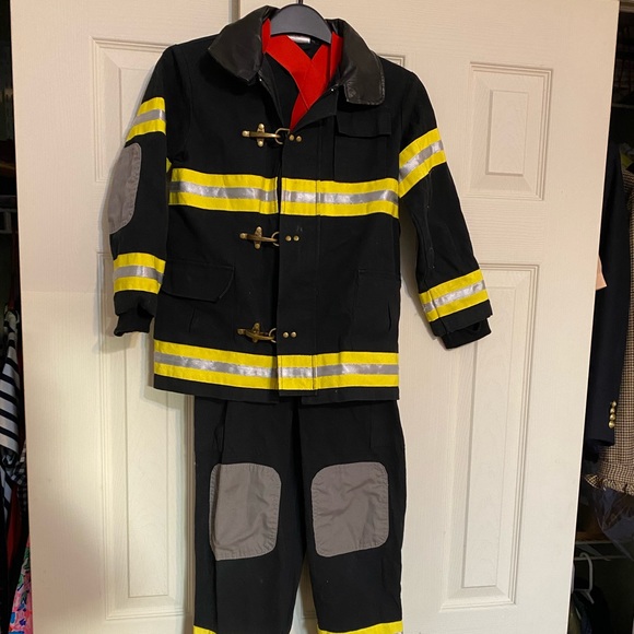 Other - Fireman costume for Halloween.